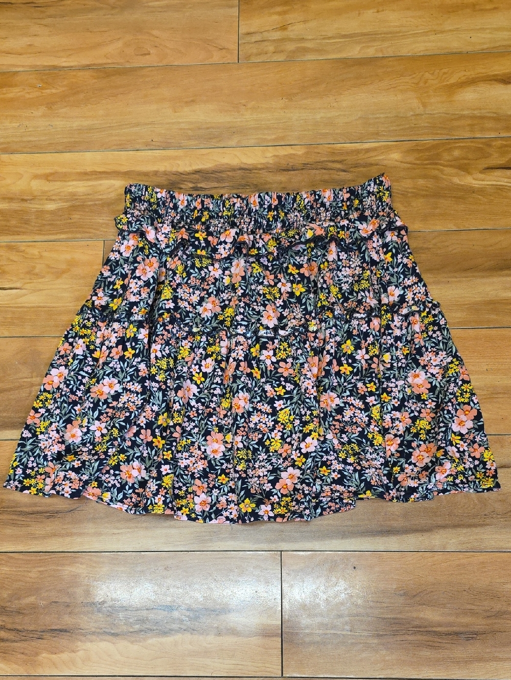American Eagle Stretch Smocked Waist Tiered Mini Skirt Multi Floral Size Small